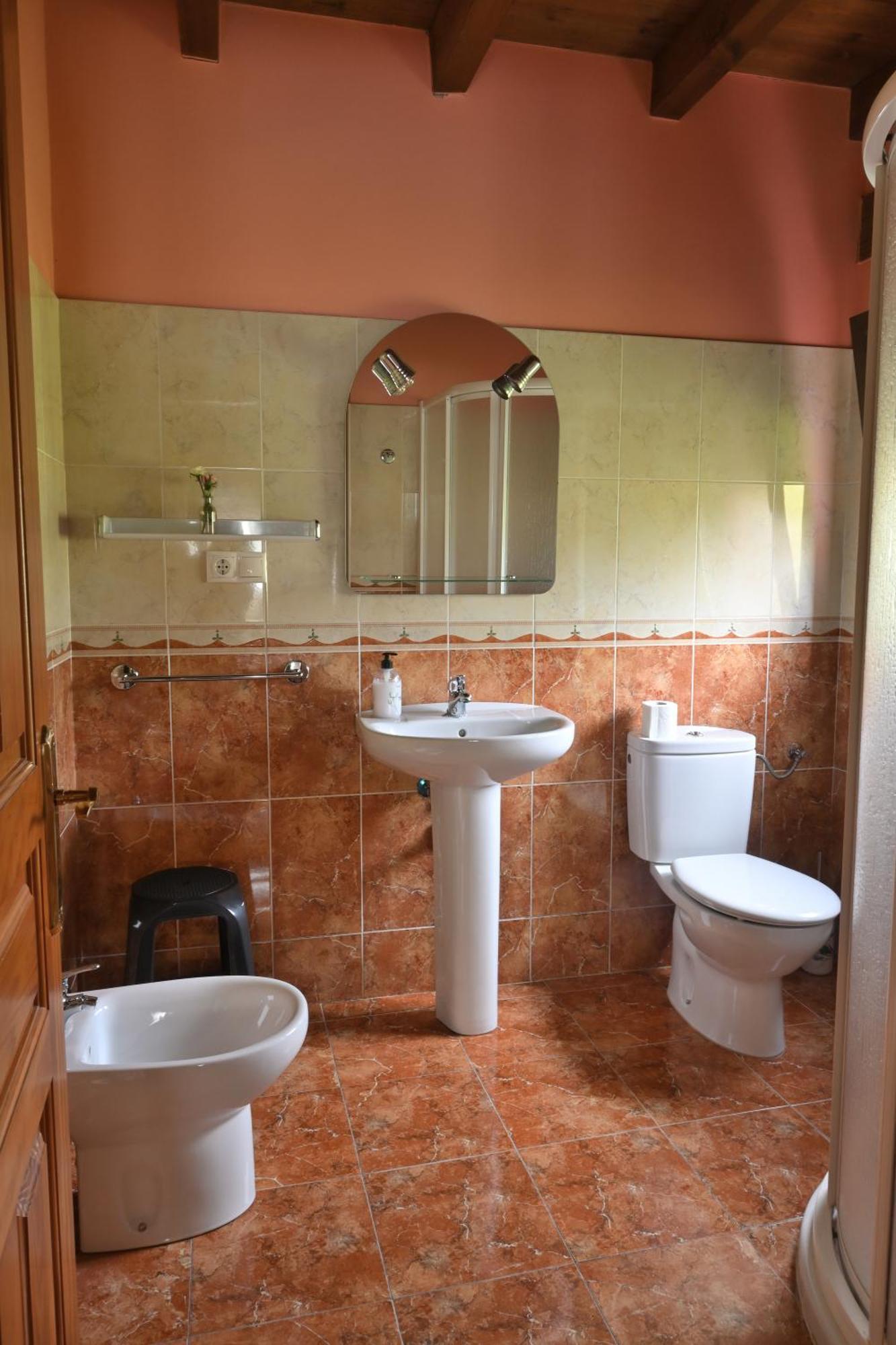 Apartamentos Aires De Avin - Onis Buitenkant foto