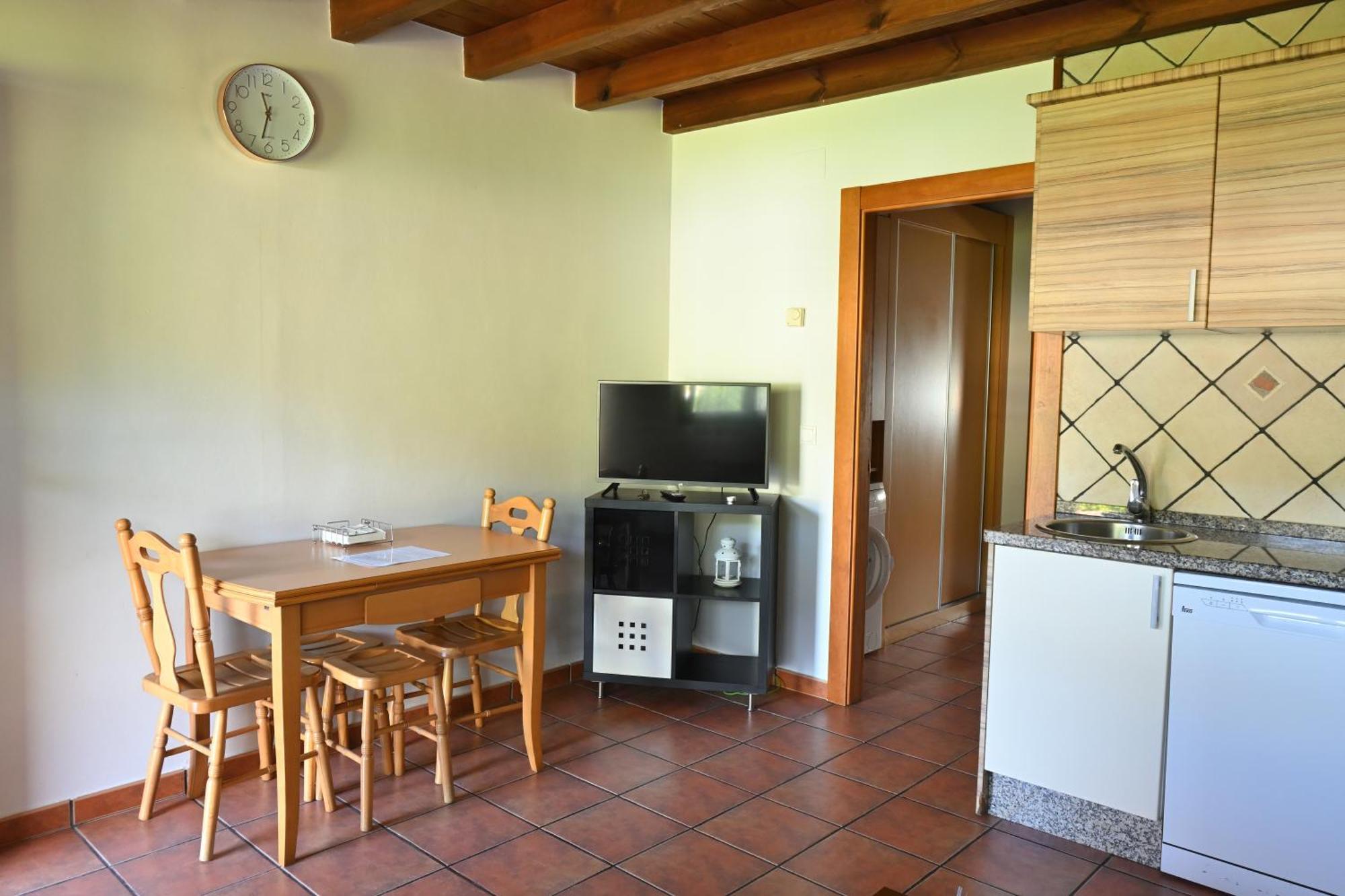 Apartamentos Aires De Avin - Onis Buitenkant foto